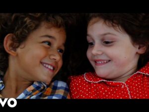 Edward Sharpe & the Magnetic Zeros – That’s What’s Up